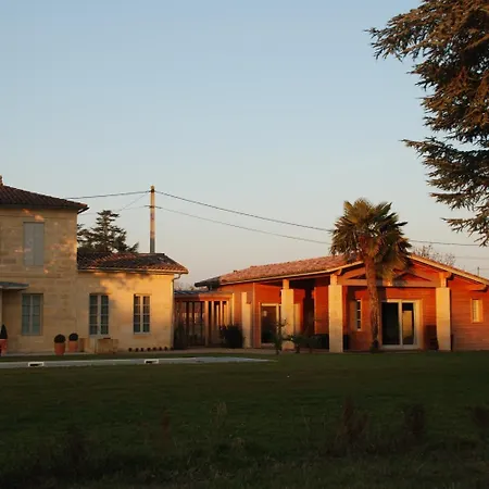 Bed & Breakfast Les Ambeles 4*