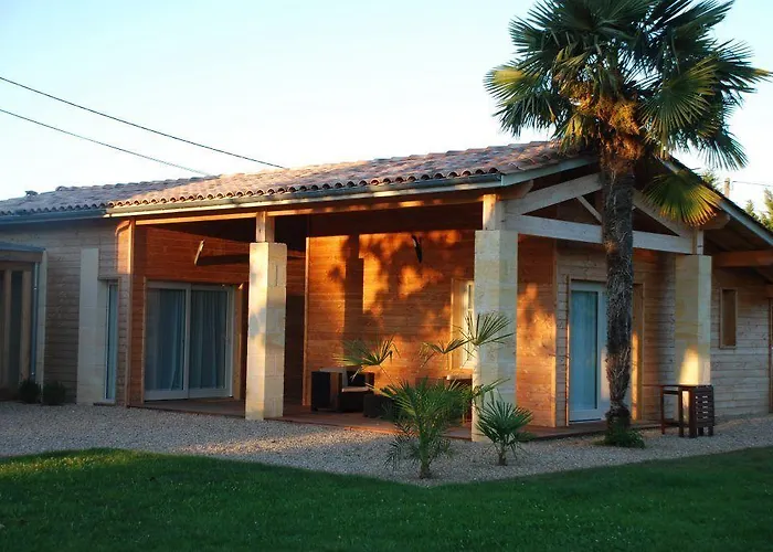 فندق مبيت وإفطار Les Ambeles 4*